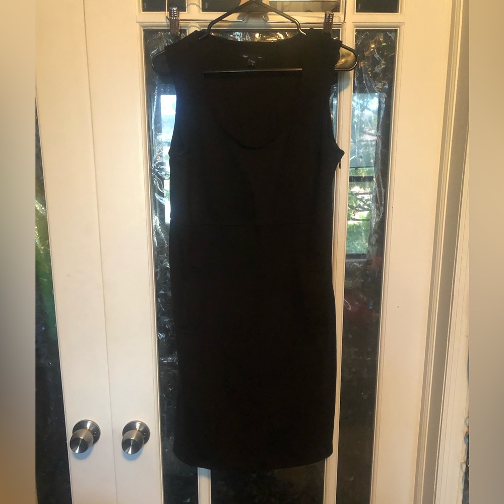 Gap black dress w/ pockets 10